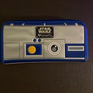 R2 D2 loungefly wallet